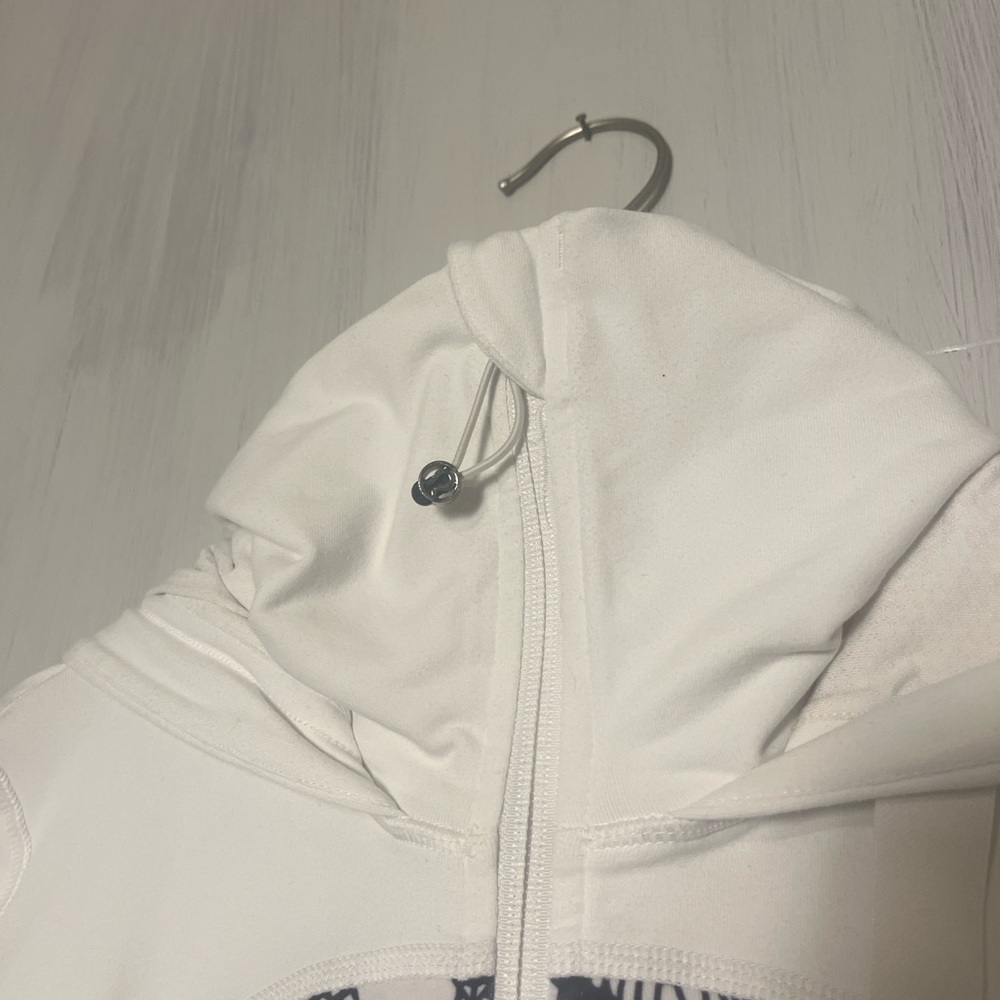 Lululemon Stride Jacket *Brushed in White/White Black Glacier Lace Size 6‎ - Picture 8 of 11